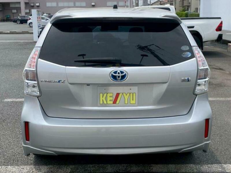 PRIUS ALPHA