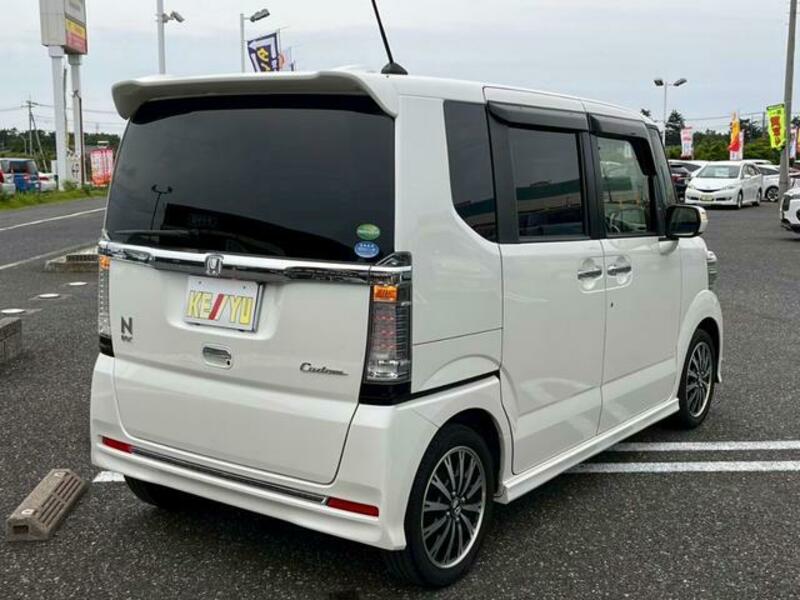 N BOX CUSTOM