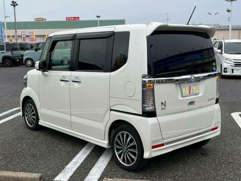 N BOX CUSTOM