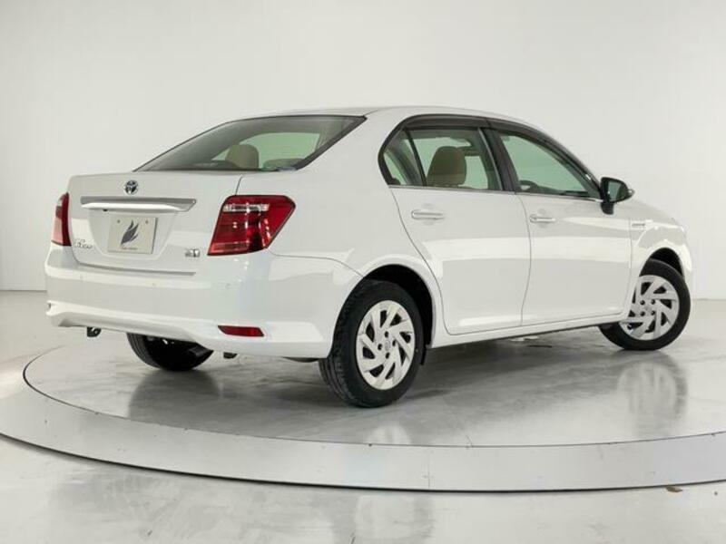 COROLLA AXIO