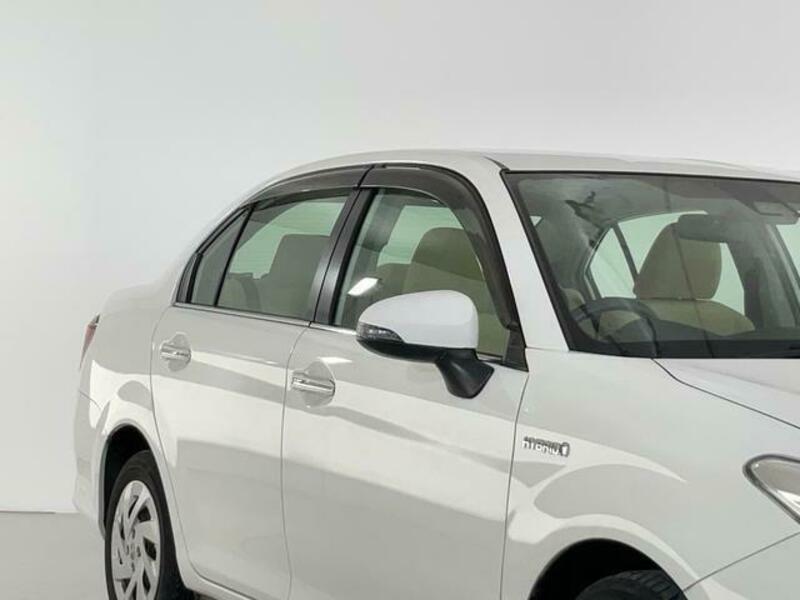 COROLLA AXIO