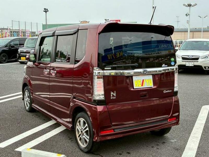 N BOX CUSTOM