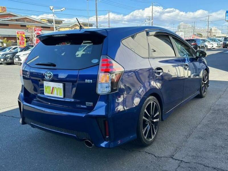 PRIUS ALPHA