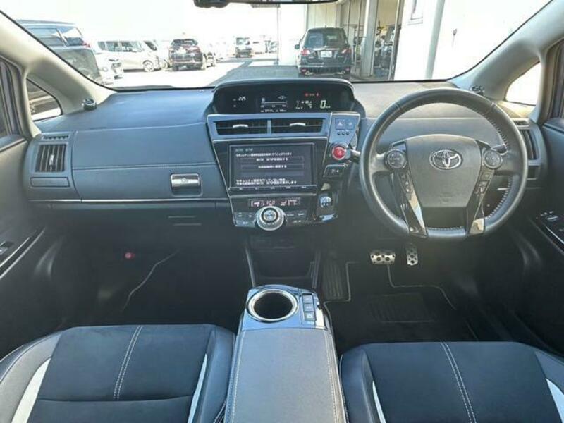 PRIUS ALPHA