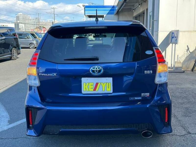 PRIUS ALPHA