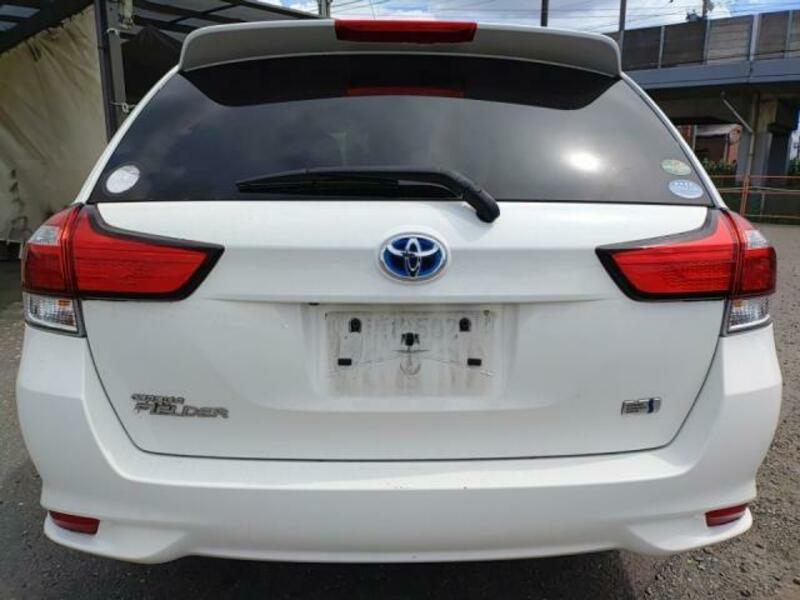 COROLLA FIELDER