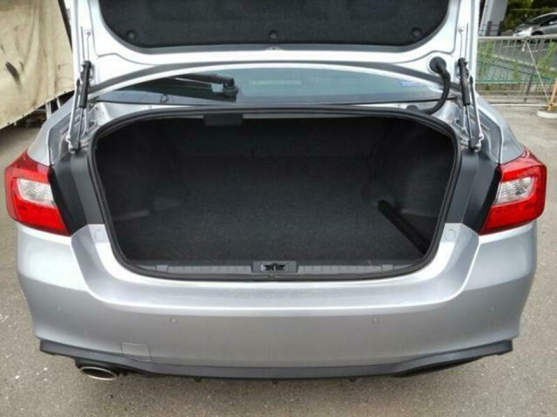 LEGACY B4