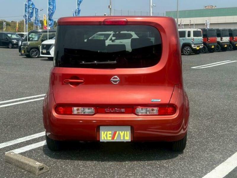 CUBE
