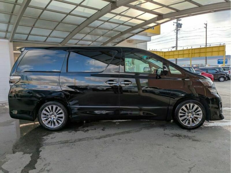 VELLFIRE