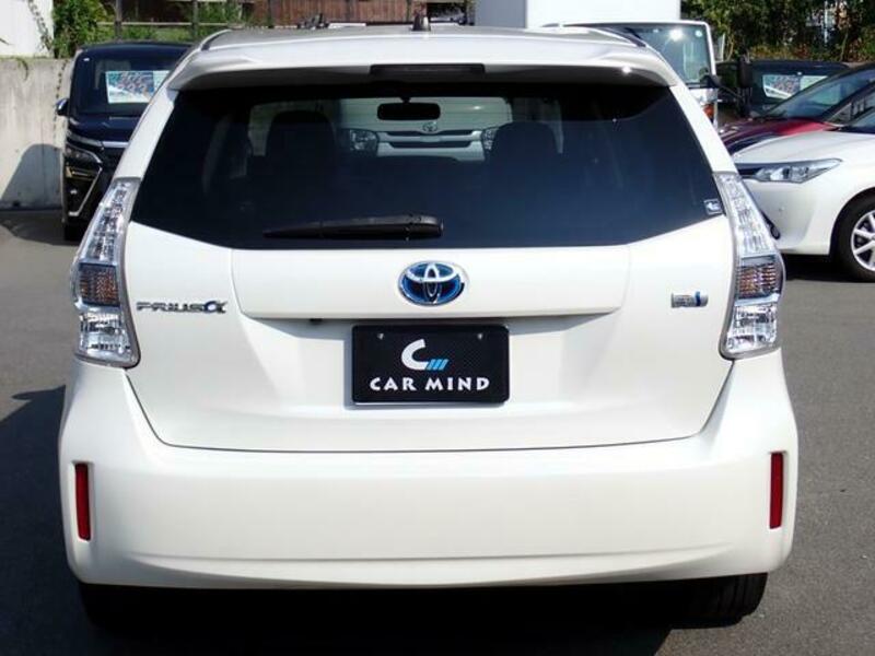 PRIUS ALPHA