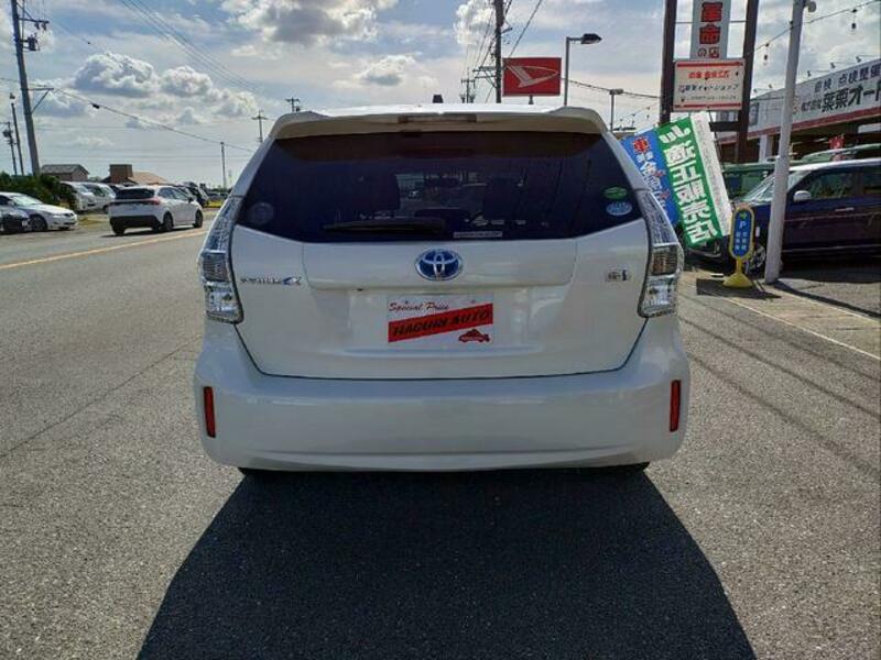 PRIUS ALPHA