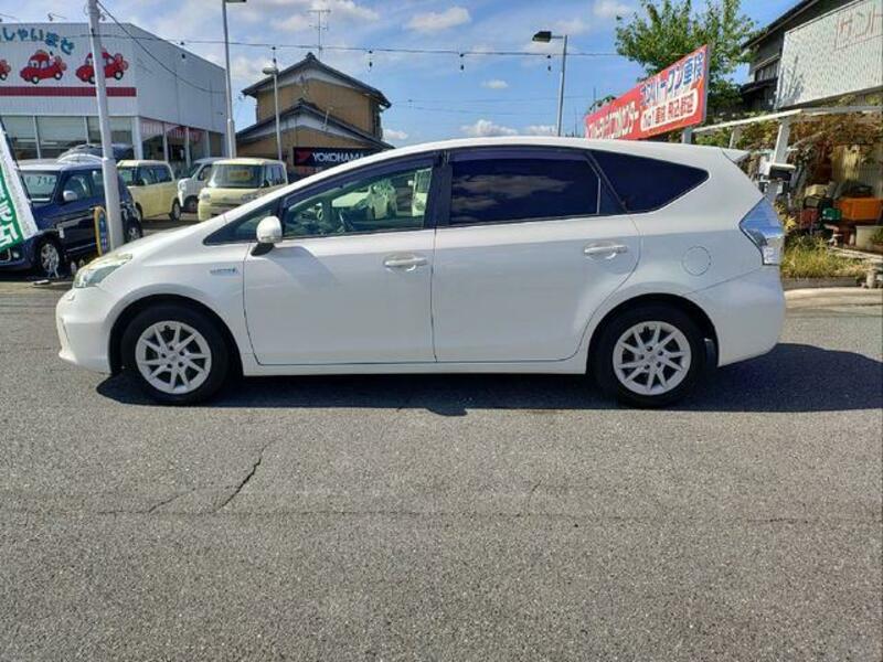 PRIUS ALPHA