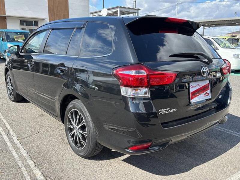 COROLLA FIELDER