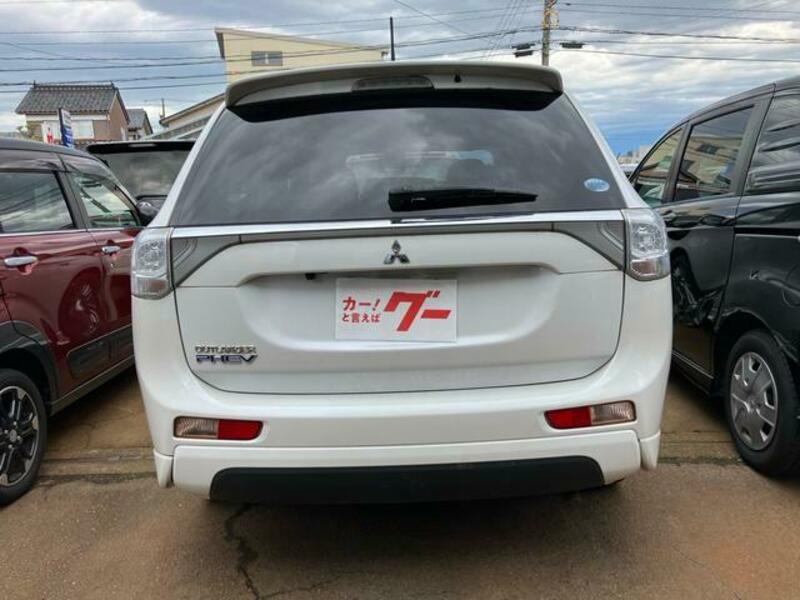 OUTLANDER PHEV