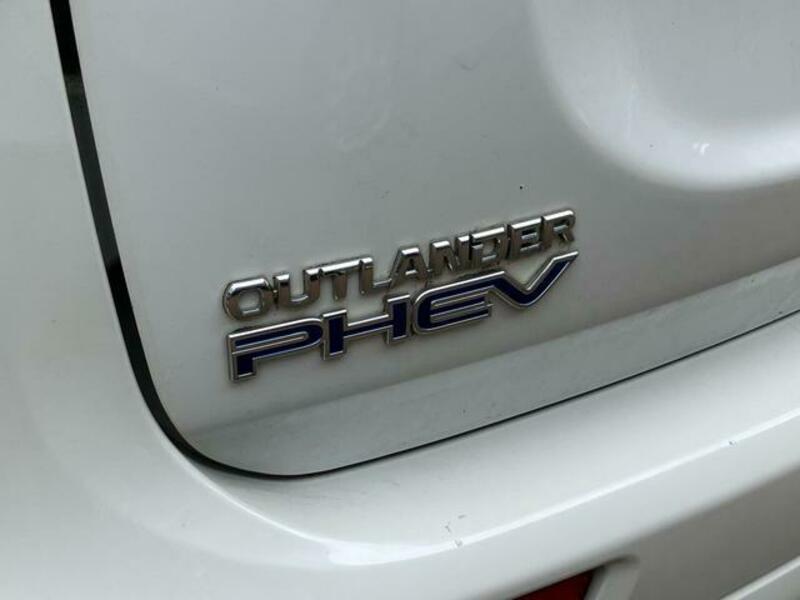 OUTLANDER PHEV