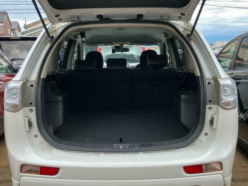 OUTLANDER PHEV