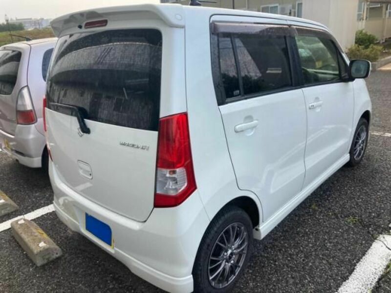 WAGON R
