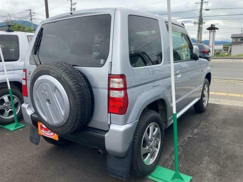 PAJERO MINI
