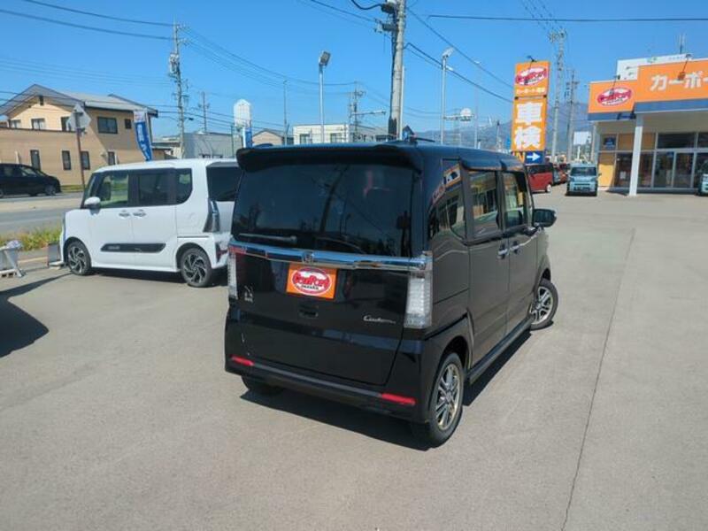 N BOX CUSTOM