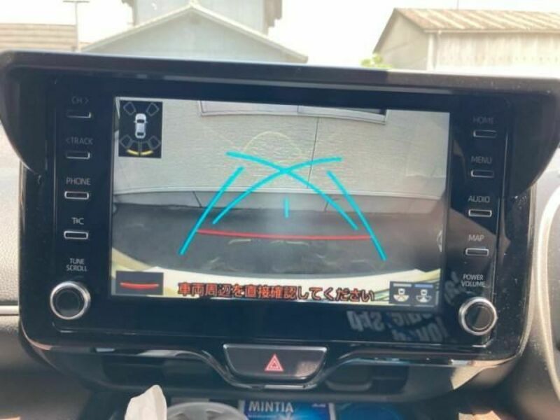 YARIS CROSS
