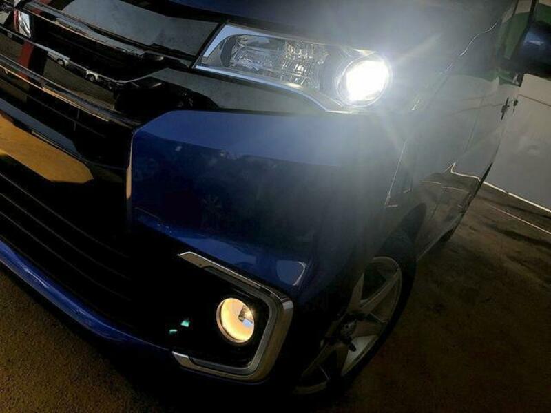 EK CUSTOM