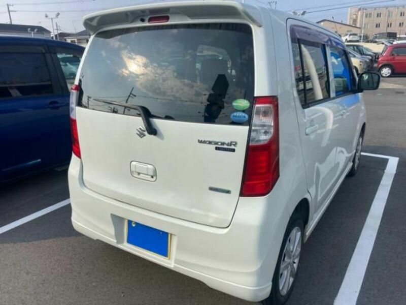 WAGON R