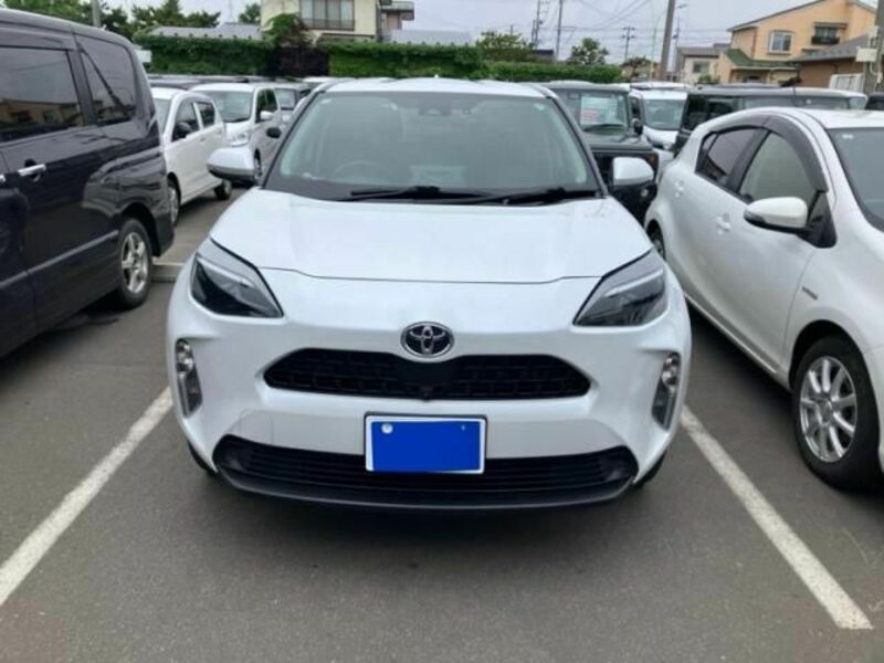 YARIS CROSS