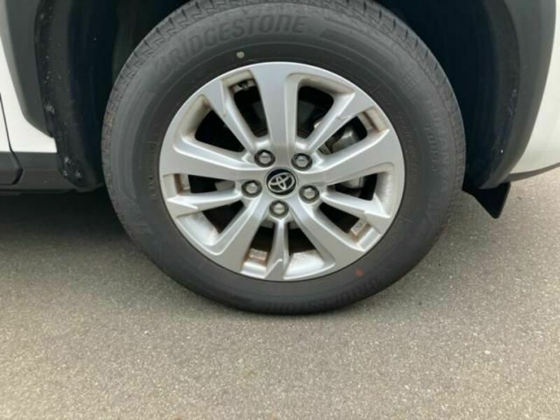 YARIS CROSS