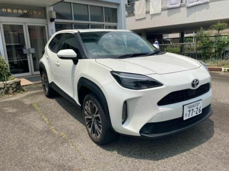 YARIS CROSS