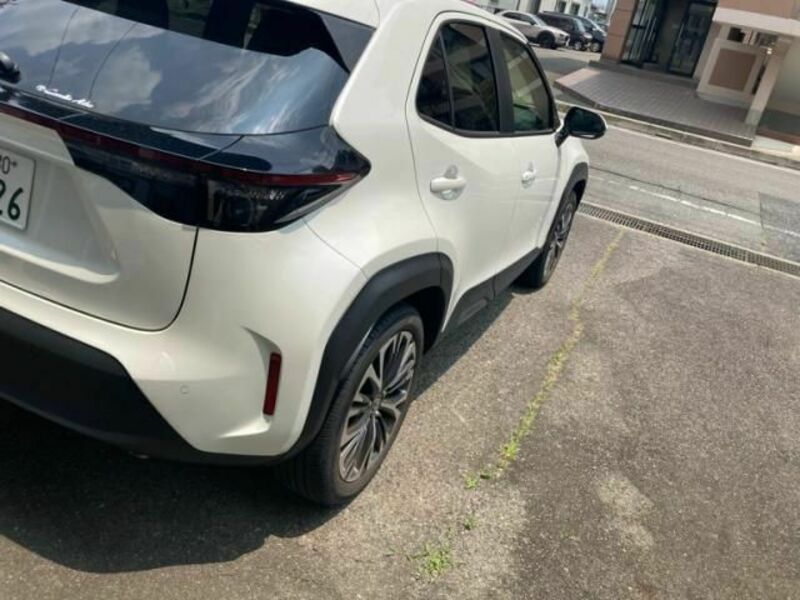 YARIS CROSS