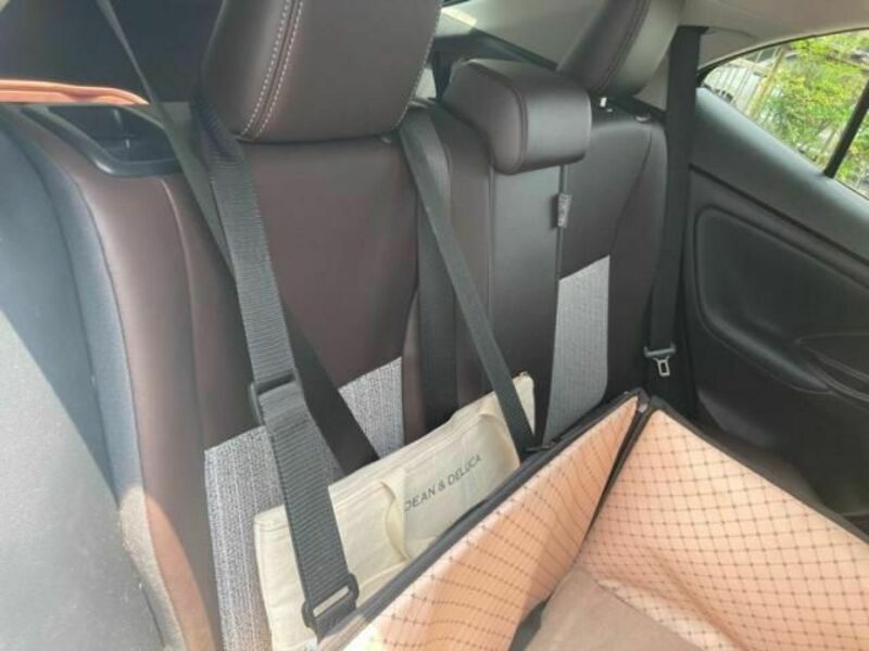 YARIS CROSS