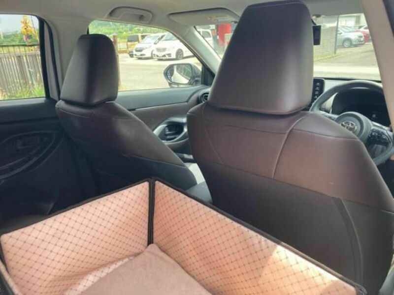 YARIS CROSS