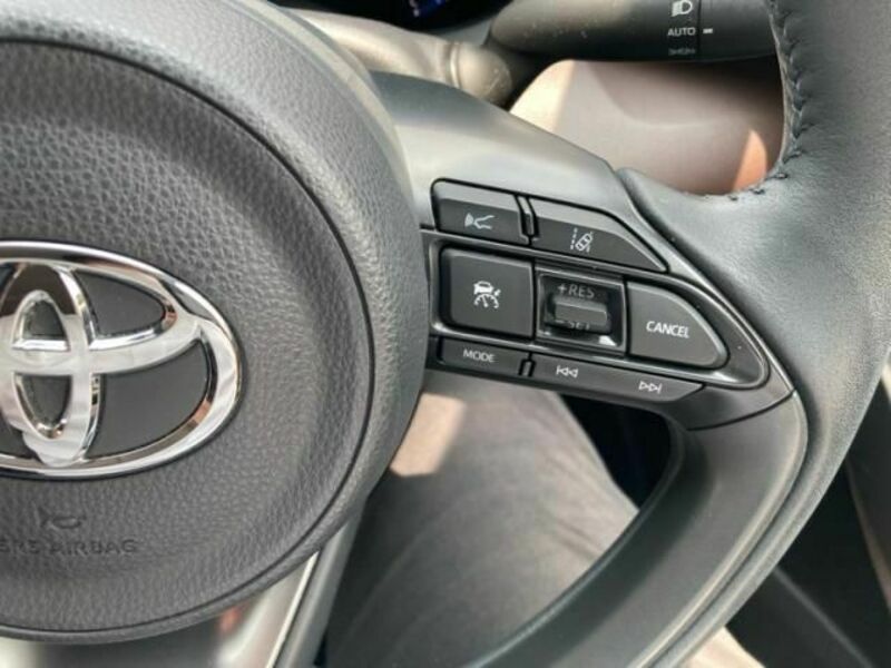 YARIS CROSS