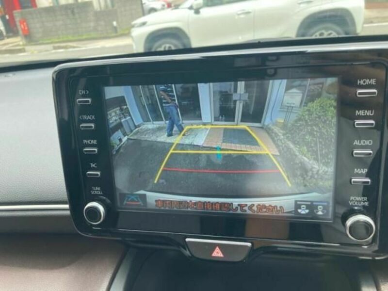 YARIS CROSS
