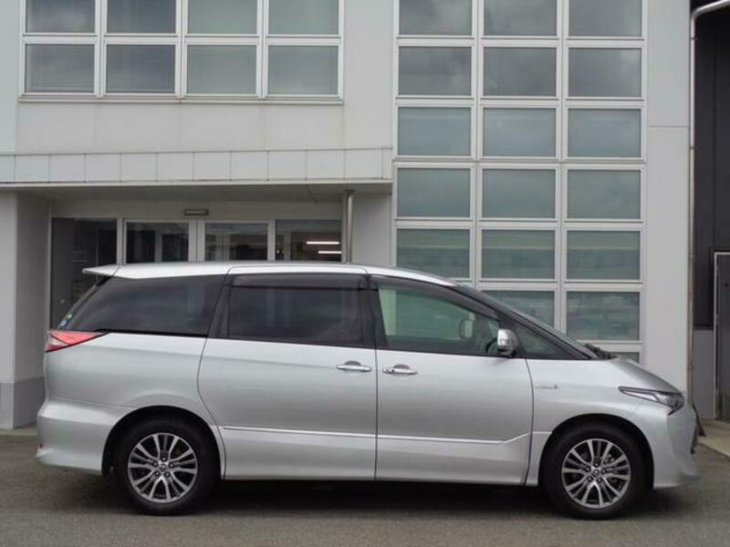 ESTIMA HYBRID