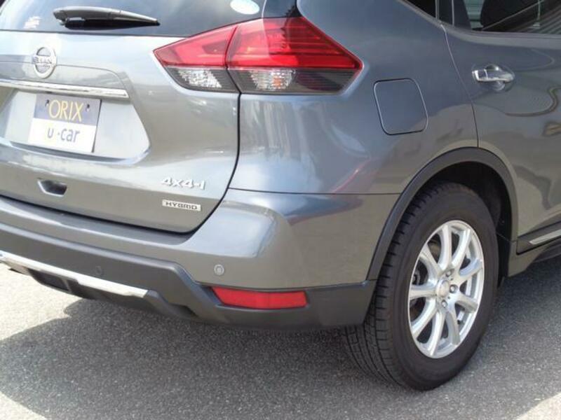 X-TRAIL