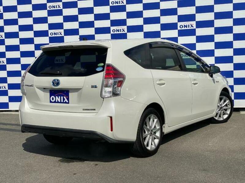 PRIUS ALPHA