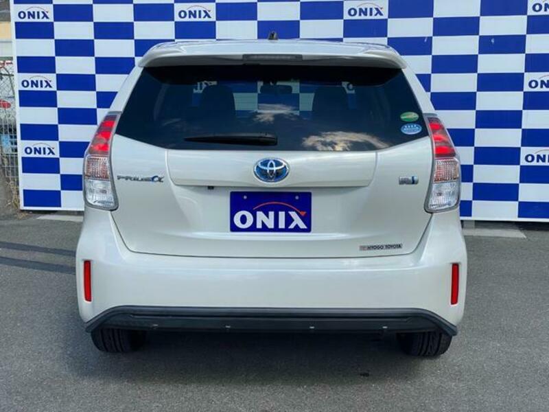 PRIUS ALPHA