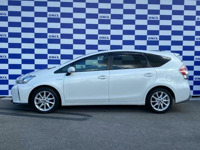 PRIUS ALPHA