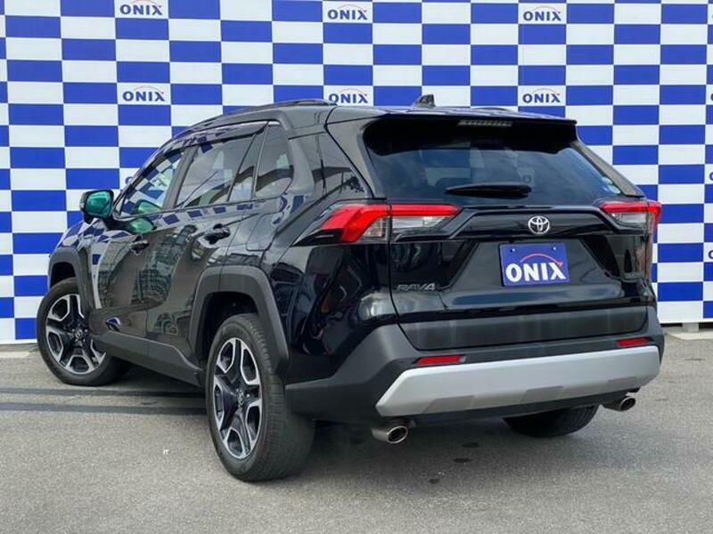RAV4