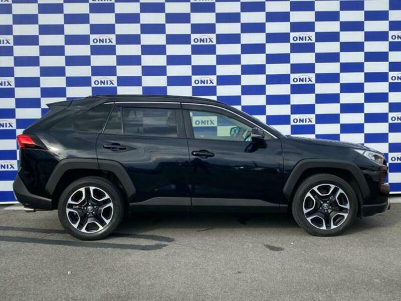 RAV4