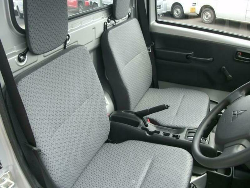 MINICAB TRUCK