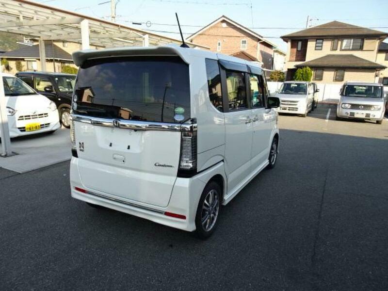 N BOX CUSTOM