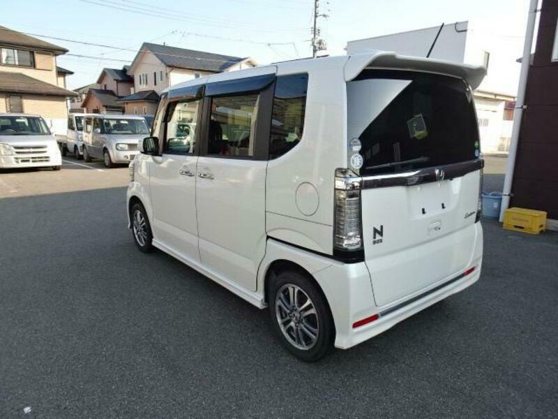 N BOX CUSTOM