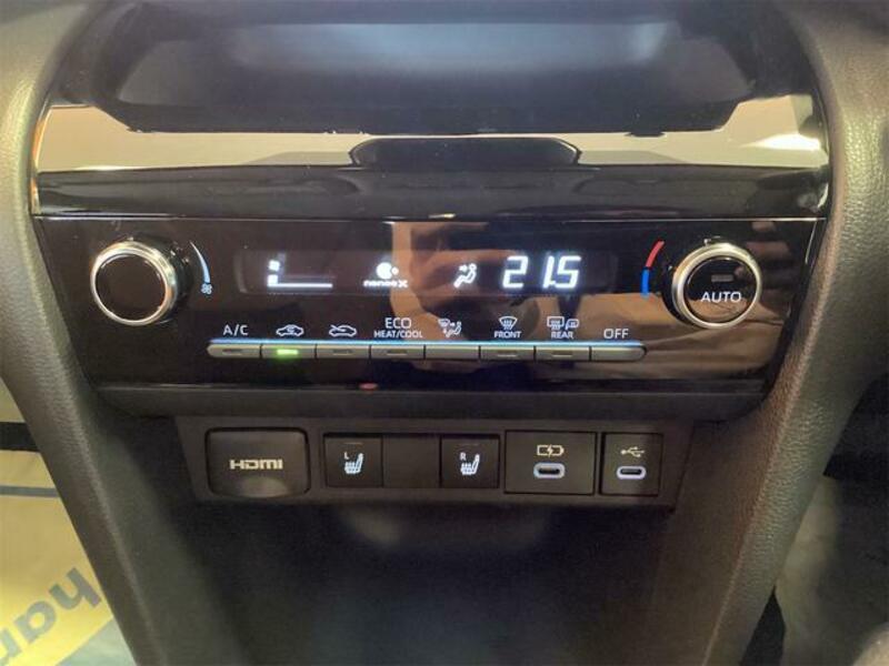 YARIS CROSS