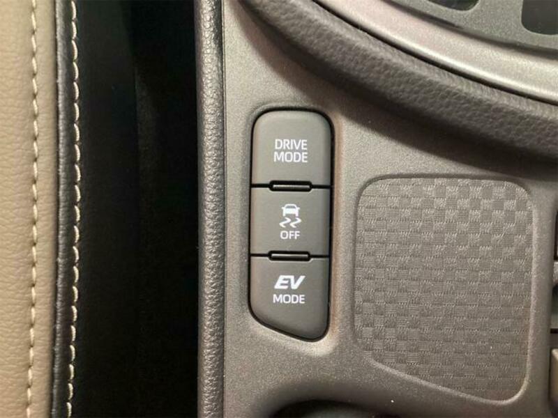 YARIS CROSS
