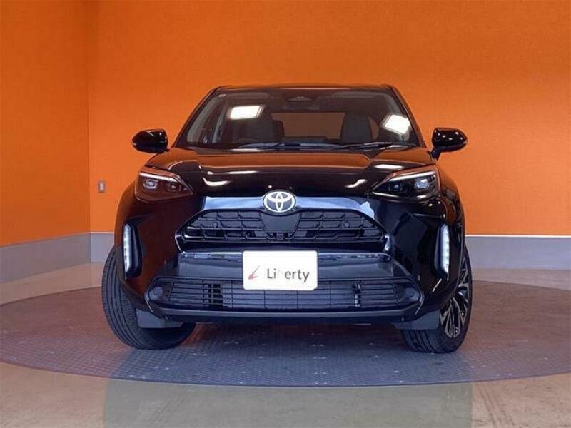 YARIS CROSS