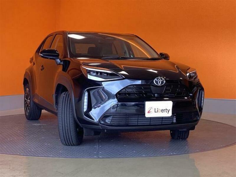 YARIS CROSS