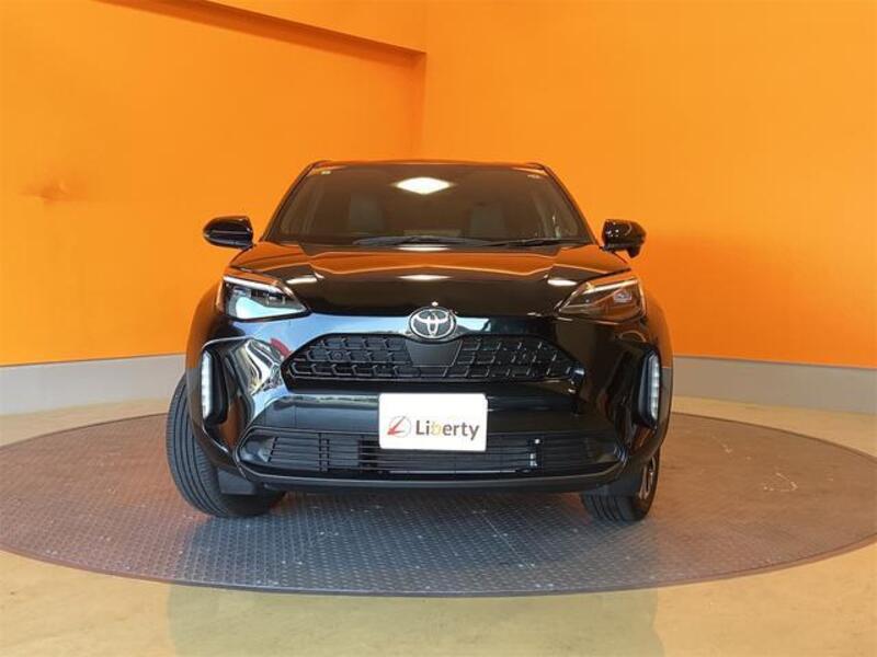 YARIS CROSS