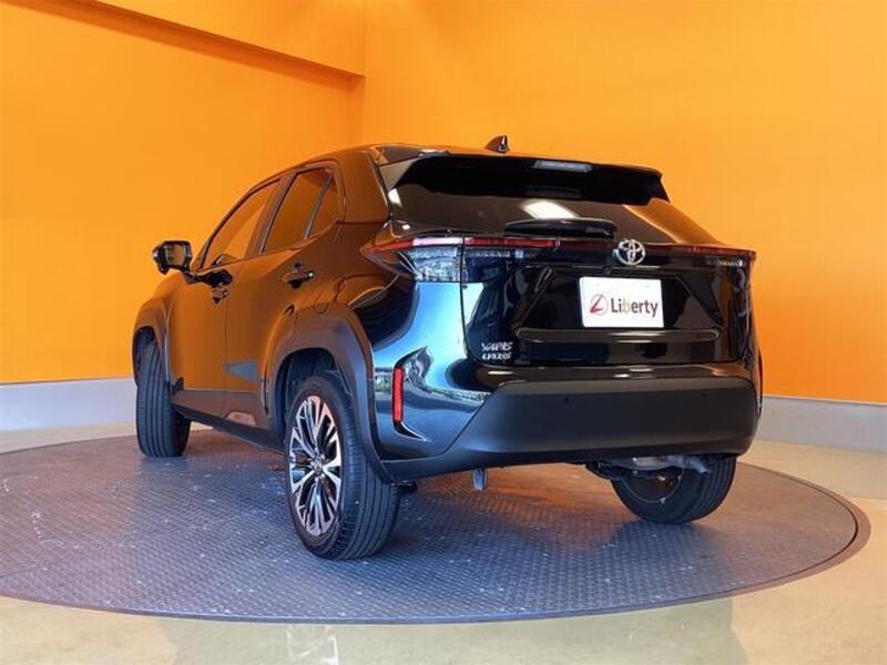 YARIS CROSS
